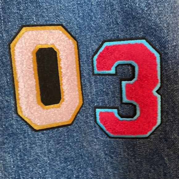 NWT Wild Fable Dad Jean SZ 4 High Rise Patches on Front - Picture 5 of 13